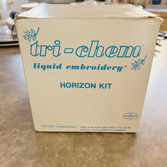 Vintage Tri-Chem Liquid Embroidery Horizon Kit 2 NIB Tubes Butterscotch Burgundy - Picture 3 of 9